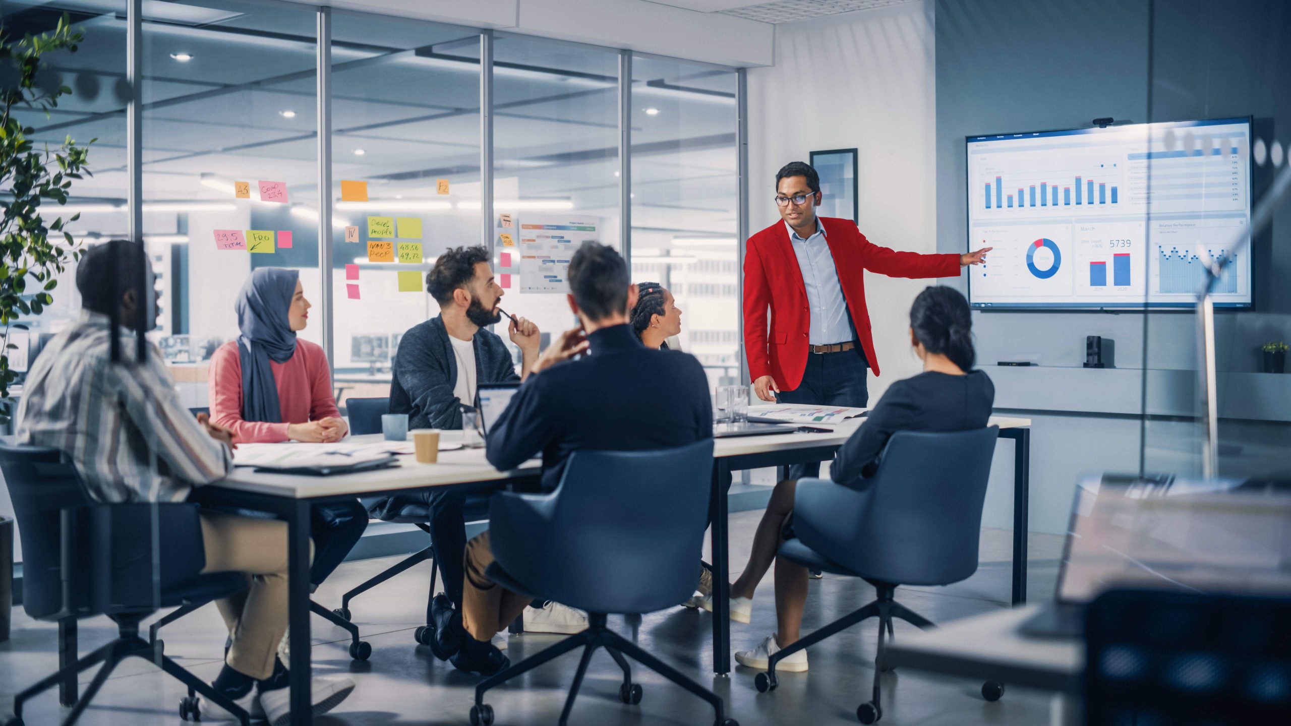 Fondateur de startup en réunion feedback clients